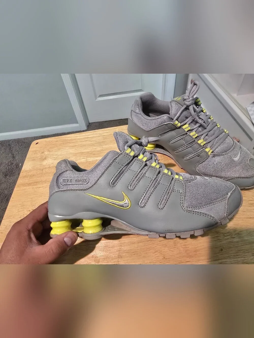 VINTAGE Nike Shox NZ Medium Grey/Sonic Yellow Running Shoes! Size 9 Women's 2011